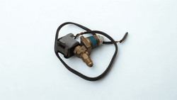 Electrovalvula Corte Depositos 4-Hole Con Bobina Y Cable